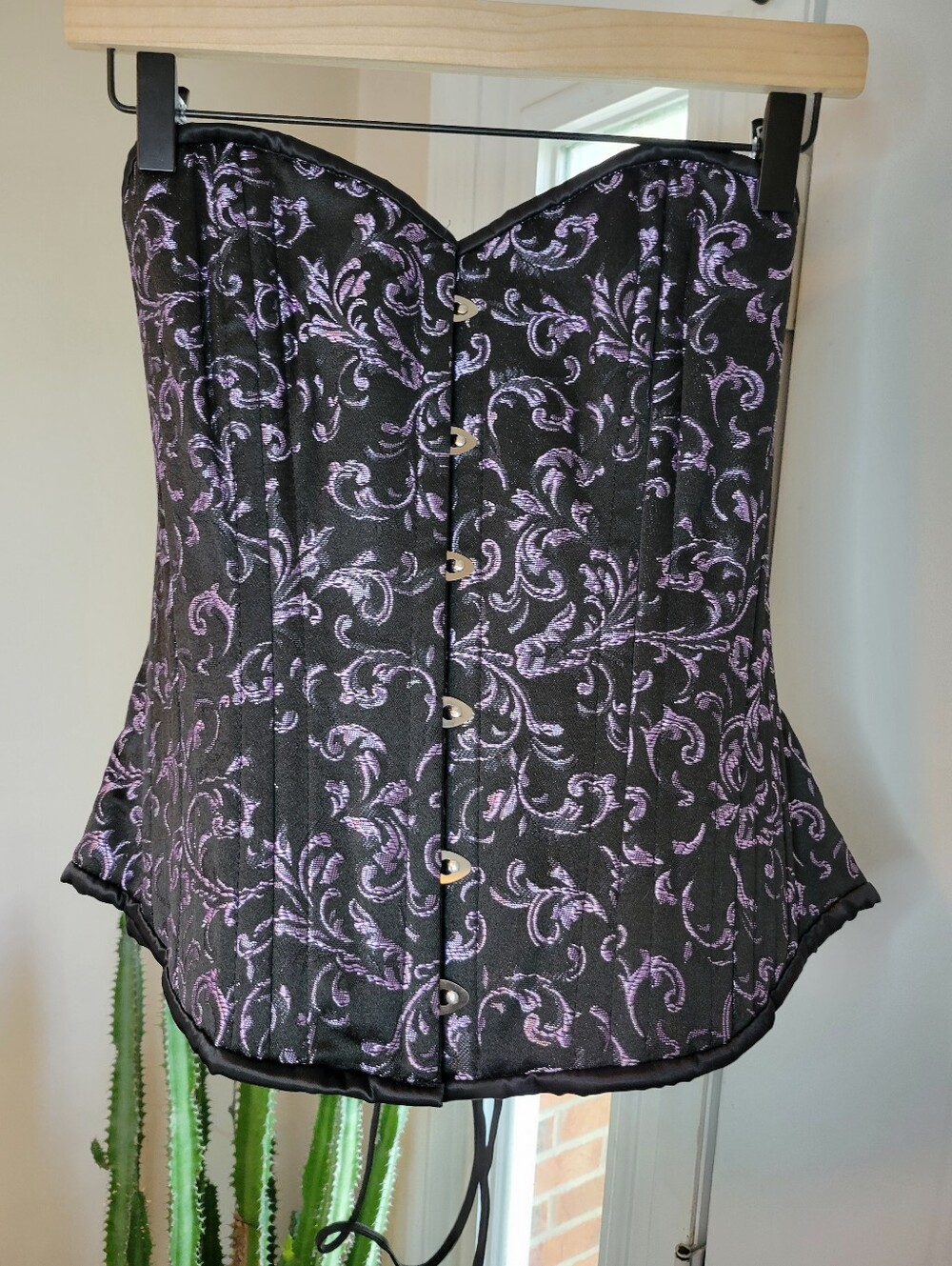 Orchard Corset Steel-Boned Black/Purple CS-530 Romantic Curve Overbust, Size 28